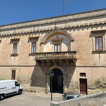 Palazzo Moschettini Lägenhet Martano Exteriör bild