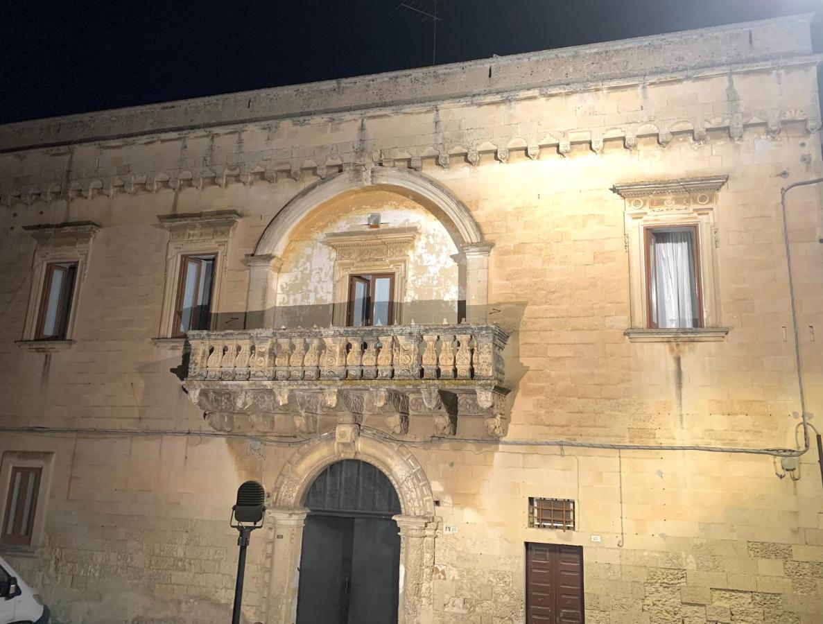Palazzo Moschettini Lägenhet Martano Exteriör bild